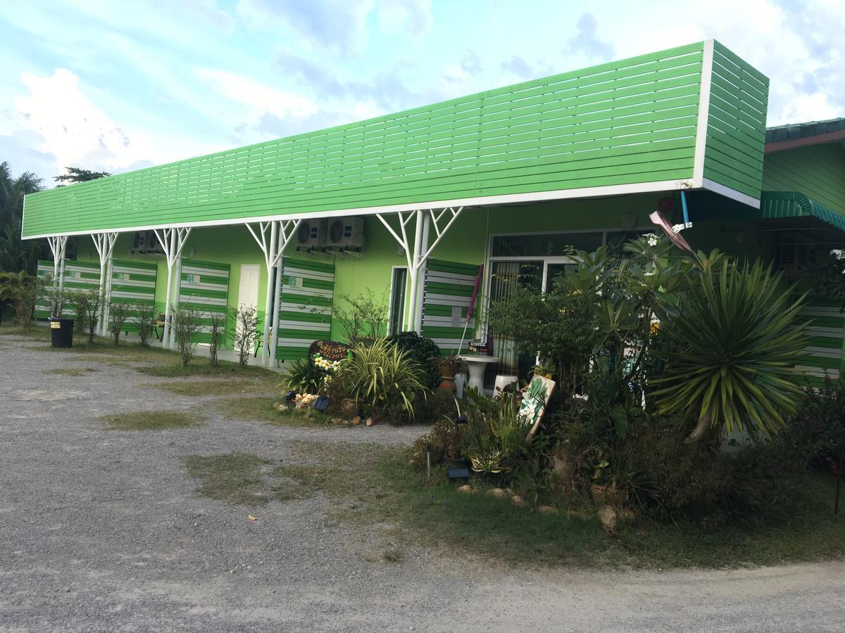 Go Green Resort Chumphon Exteriör bild