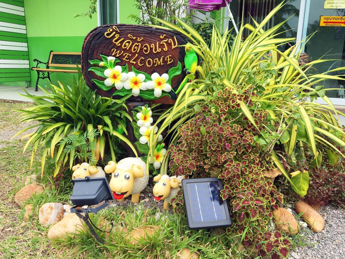 Go Green Resort Chumphon Exteriör bild